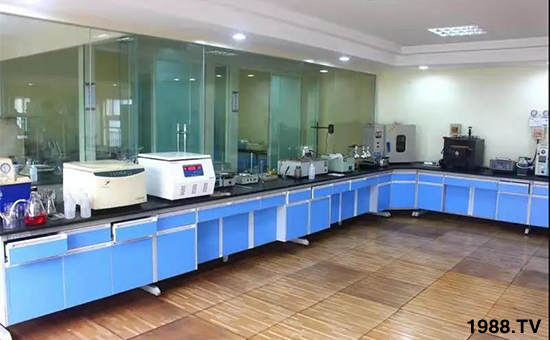 礦源黃腐酸鉀——精品肥！1公斤=8噸有機(jī)肥！新疆源頭直發(fā)?。?！