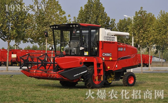     中聯(lián)收獲新疆4LZ-8B1全喂入谷物聯(lián)合收割機基本參數(shù)及產(chǎn)品特點！