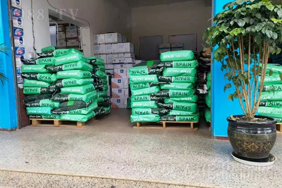 復(fù)合肥漲價(jià)瘋狂 ，而這幾款高端進(jìn)口新型肥卻成了市場香餑餑！