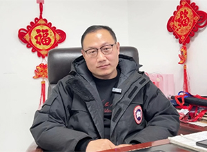 ���̄����ף�V�������R����L(f��ng)���ˣ��M�[��������